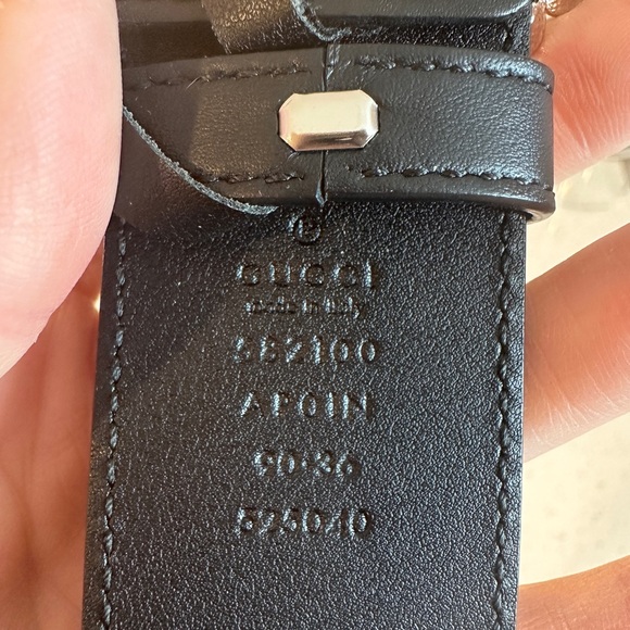 ❌Sold❌ Gorgeous Large Rhinestone GUCCI logo belt size 36 - Picture 4 of 6